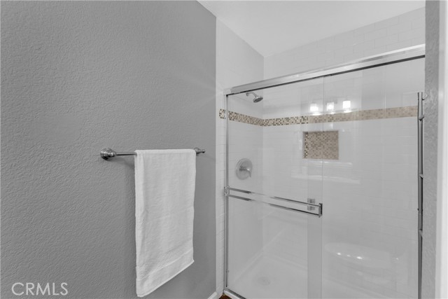 Image 20 of 27 For 2822 N Auburn Ct  E213