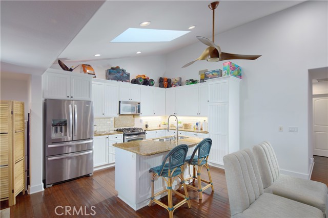 Detail Gallery Image 2 of 6 For 2859 Wards Ter, Laguna Beach,  CA 92651 - 2 Beds | 2 Baths