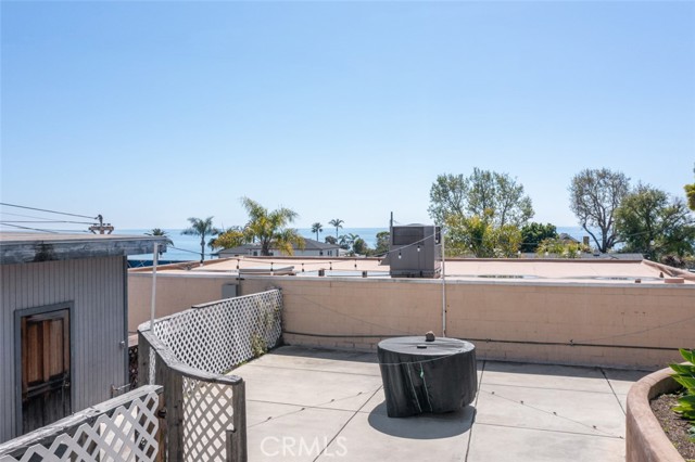 Detail Gallery Image 19 of 27 For 217 Wave St, Laguna Beach,  CA 92651 - 1 Beds | 1 Baths