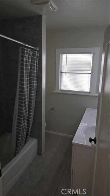 Detail Gallery Image 13 of 27 For 416 W Lexington Dr, Glendale,  CA 91203 - 3 Beds | 2 Baths
