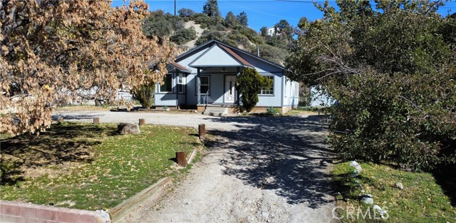 Detail Gallery Image 3 of 25 For 736 San Emidio, Frazier Park,  CA 93225 - 3 Beds | 2 Baths