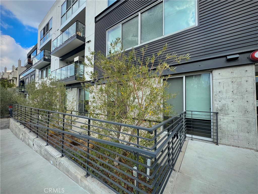 957 Figueroa #307