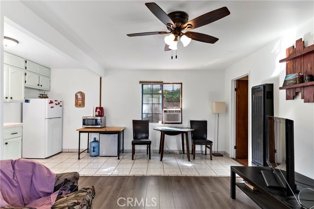 3580 Griffin Avenue, Los Angeles CA: https://media.crmls.org/medias/da07dd1b-783f-46e8-a40f-3e94f1658b76.jpg