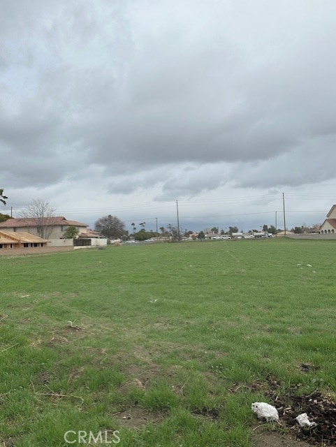 411 N Sanderson Avenue, Hemet CA: https://media.crmls.org/medias/da08c473-a12a-4cb4-9dbe-2b392a869abc.jpg