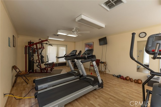 Detail Gallery Image 43 of 66 For 1295 S Cawston Ave #433,  Riverside,  CA 92545 - 1 Beds | 1 Baths