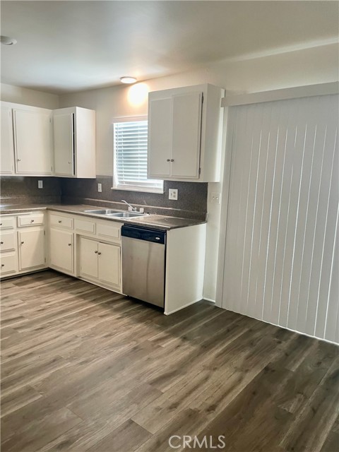 Detail Gallery Image 4 of 8 For 1041 Street Whittier Ave, Hemet,  CA 92543 - 3 Beds | 2 Baths