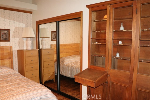 Detail Gallery Image 16 of 59 For 2474 Oak Ln, Big Bear City,  CA 92314 - 3 Beds | 2/1 Baths