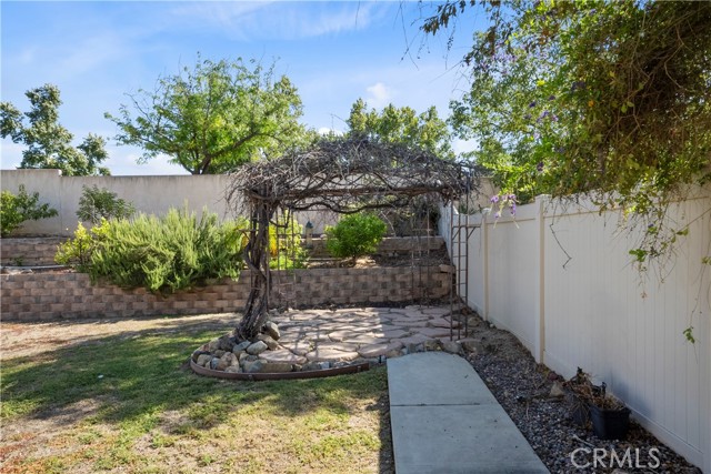 23247 Coffee Berry Circle, Corona CA: https://media.crmls.org/medias/da0a1937-a810-4356-8171-b3668518b017.jpg