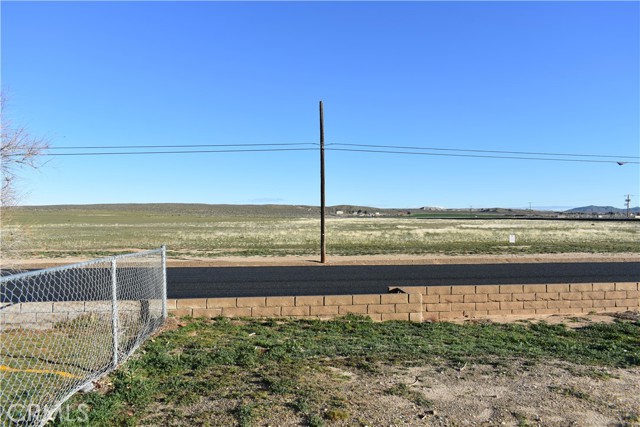 Detail Gallery Image 15 of 22 For 15224 Tournament Drive, Helendale,  CA 92342 - – Beds | – Baths