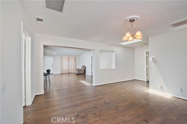 Detail Gallery Image 22 of 53 For 32031 Emerald Lane, Castaic,  CA 91384 - 4 Beds | 3 Baths