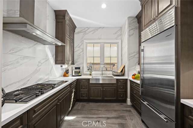 Detail Gallery Image 18 of 62 For 107 Clear Falls, Irvine,  CA 92602 - 5 Beds | 5/1 Baths