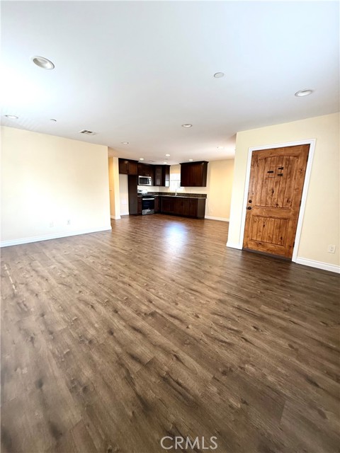 645 E 78th Street, Los Angeles CA: https://media.crmls.org/medias/da0b1ee9-235a-4ed0-8544-873297a057be.jpg