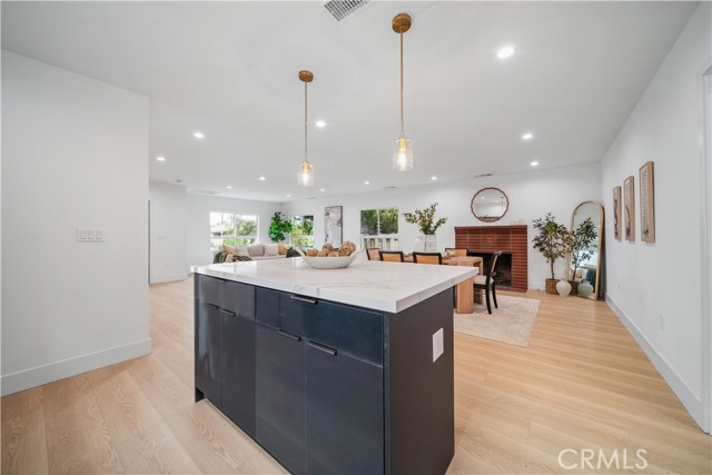 Detail Gallery Image 12 of 57 For 19918 Kittridge, Winnetka,  CA 91306 - 8 Beds | 6 Baths