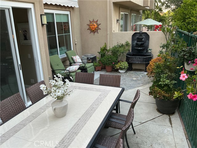 Detail Gallery Image 7 of 44 For 508 Bannister Way #B,  Simi Valley,  CA 93065 - 3 Beds | 2/1 Baths