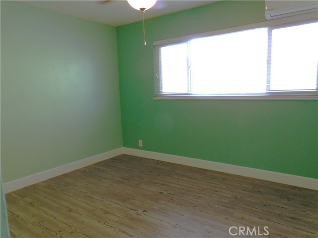 Detail Gallery Image 32 of 56 For 2669 W Russell Ave, Anaheim,  CA 92801 - 3 Beds | 2 Baths