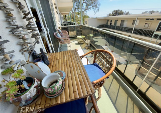 Detail Gallery Image 16 of 19 For 240 Moss #12,  Laguna Beach,  CA 92651 - 1 Beds | 1 Baths