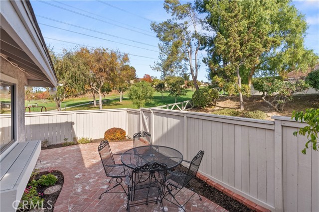 Detail Gallery Image 13 of 49 For 2 Autumn Hill Ln, Laguna Hills,  CA 92653 - 3 Beds | 1/1 Baths