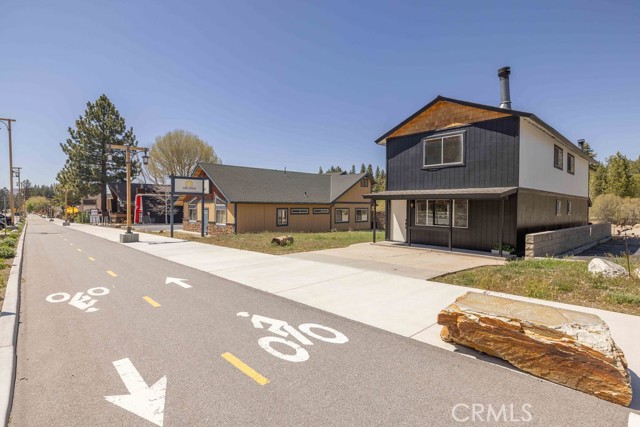 Detail Gallery Image 26 of 55 For 42692 Moonridge Rd, Big Bear Lake,  CA 92315 - 4 Beds | 2 Baths
