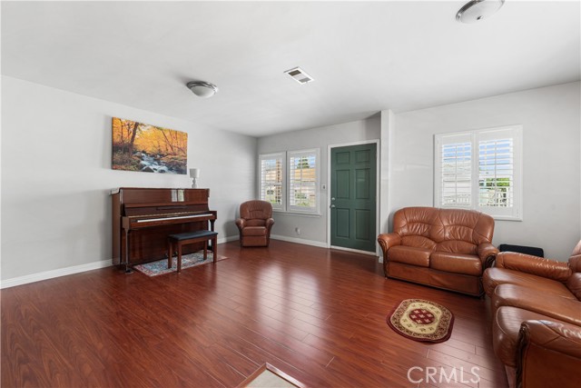 Detail Gallery Image 5 of 22 For 353 S Willard, San Gabriel,  CA 91776 - 2 Beds | 1 Baths