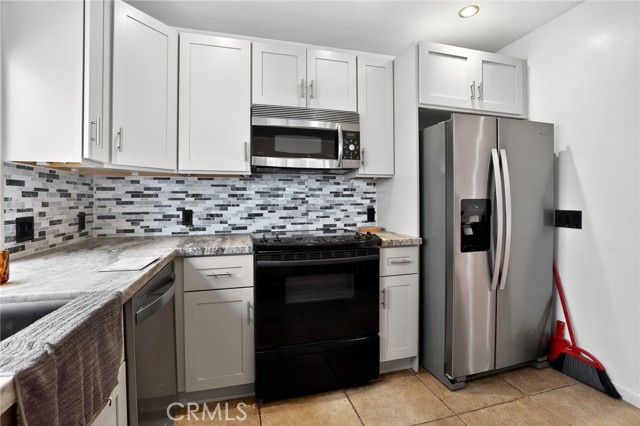 Detail Gallery Image 14 of 30 For 21 Alamitos, Long Beach,  CA 90802 - 2 Beds | 2 Baths