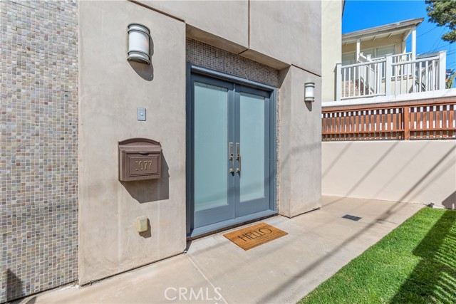 Detail Gallery Image 68 of 74 For 1077 10th St, Hermosa Beach,  CA 90254 - 4 Beds | 3/1 Baths