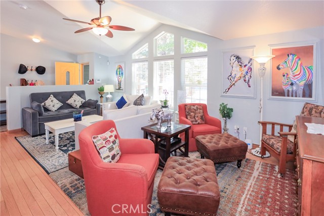 Detail Gallery Image 4 of 52 For 628 Los Angeles Ave, Sugarloaf,  CA 92386 - 3 Beds | 2 Baths