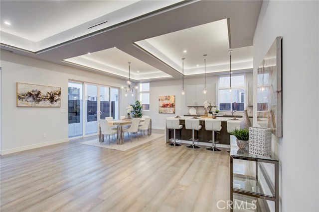 206 Juanita Avenue, Redondo Beach, California 90277, 4 Bedrooms Bedrooms, ,3 BathroomsBathrooms,Residential,Sold,Juanita,PV20030908