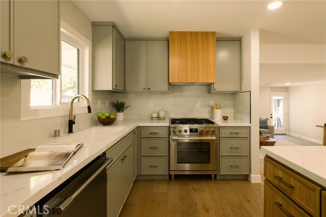 Detail Gallery Image 17 of 48 For 2050 Josie Ave, Long Beach,  CA 90815 - 3 Beds | 2 Baths