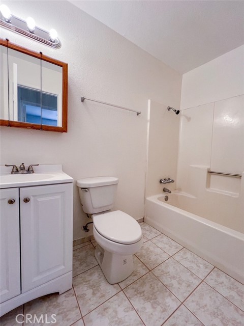 Detail Gallery Image 9 of 17 For 7065 49 Palms Ave, Twentynine Palms,  CA 92277 - 3 Beds | 2 Baths