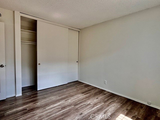 Detail Gallery Image 14 of 21 For 17102 Emerald, Huntington Beach,  CA 92647 - 3 Beds | 2 Baths