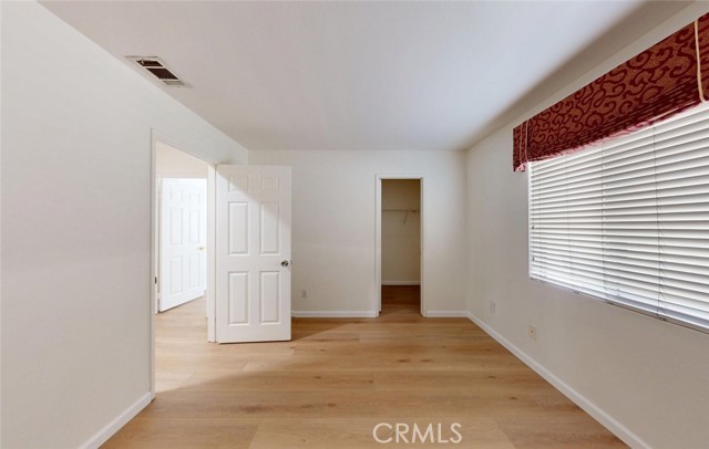 Detail Gallery Image 23 of 40 For 19 Sorbonne, Westminster,  CA 92683 - 5 Beds | 3 Baths