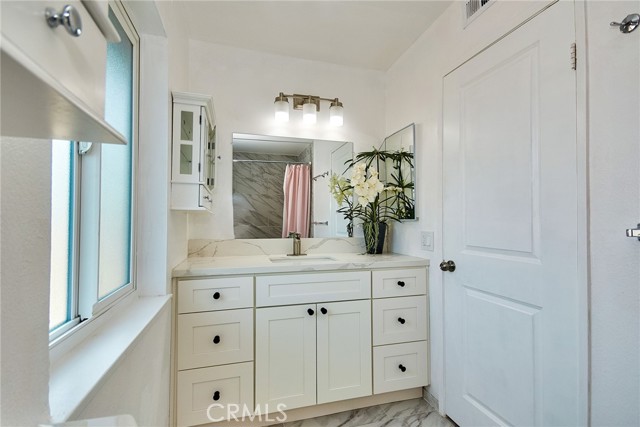 Detail Gallery Image 27 of 37 For 2028 E Lainie St, West Covina,  CA 91792 - 4 Beds | 3 Baths