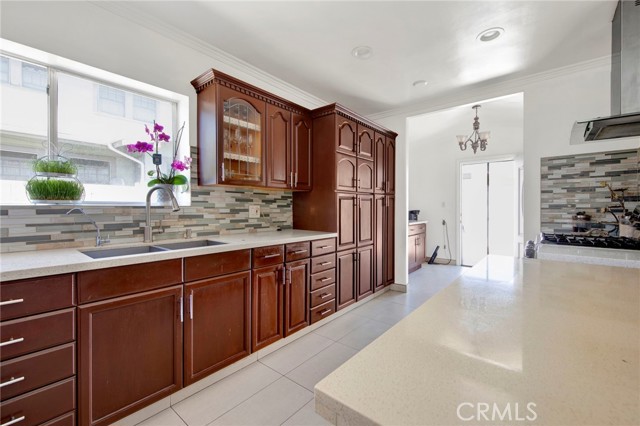 Detail Gallery Image 12 of 25 For 1318 N Alexandria Ave, Los Angeles,  CA 90027 - 3 Beds | 2 Baths