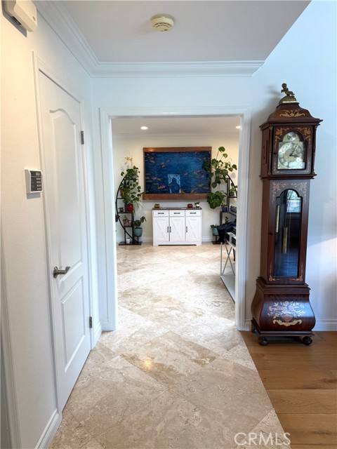 18822 Lister Lane, Huntington Beach CA: https://media.crmls.org/medias/da134b6e-3047-49f2-8324-461d07067d06.jpg