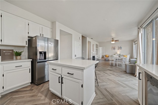 Detail Gallery Image 12 of 37 For 3423 Racquet Ln, Palmdale,  CA 93551 - 5 Beds | 3 Baths