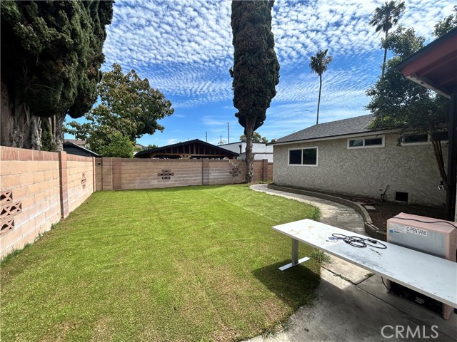 Detail Gallery Image 15 of 17 For 4303 W 5th, Santa Ana,  CA 92703 - 3 Beds | 2 Baths