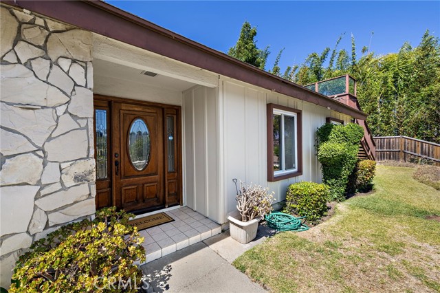 32672 Alta Pine Lane, San Juan Capistrano CA: https://media.crmls.org/medias/da148879-0786-4dba-9940-6d3649a62450.jpg