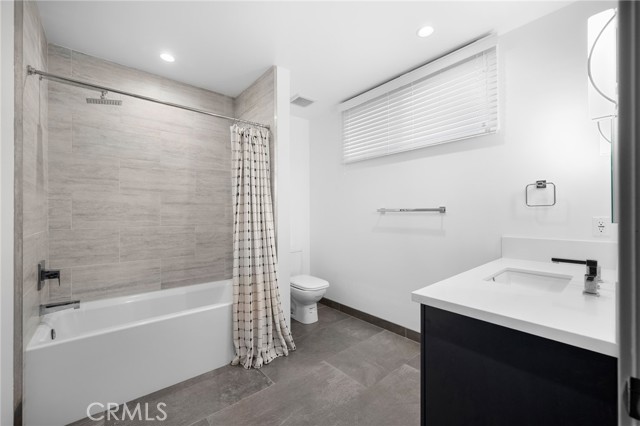Detail Gallery Image 19 of 39 For 125 Hurlbut St #108,  Pasadena,  CA 91105 - 2 Beds | 2 Baths