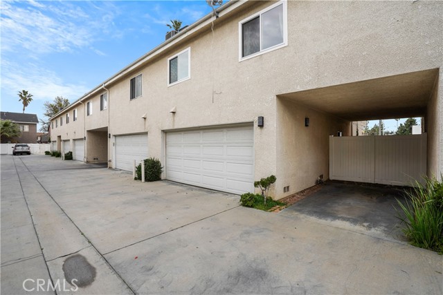 Detail Gallery Image 31 of 33 For 15801 Wyandotte St #109,  Lake Balboa,  CA 91406 - 3 Beds | 2/1 Baths