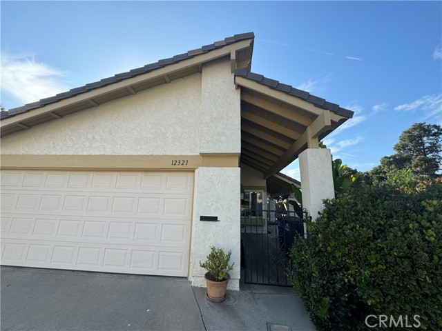 Detail Gallery Image 1 of 1 For 12321 Glacier Cir, Los Alamitos,  CA 90720 - 4 Beds | 2/1 Baths