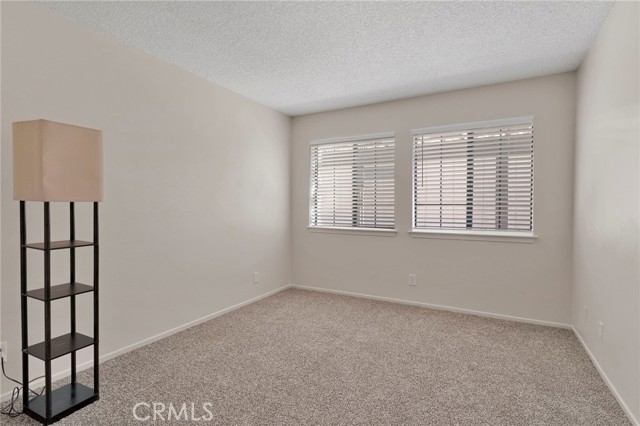 Detail Gallery Image 18 of 36 For 19265 Pine Way, Apple Valley,  CA 92308 - 2 Beds | 1/1 Baths