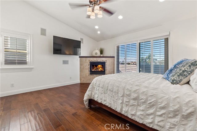 Detail Gallery Image 34 of 74 For 1077 10th St, Hermosa Beach,  CA 90254 - 4 Beds | 3/1 Baths