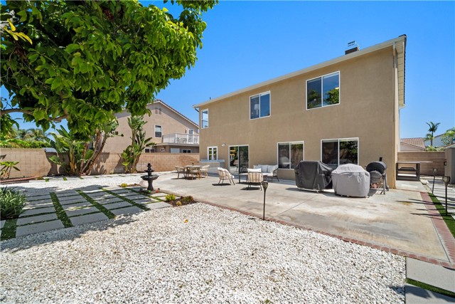 8787 Sunbird Avenue, Fountain Valley CA: https://media.crmls.org/medias/da16ca17-b508-42bc-bb2f-811ff7e7c81e.jpg