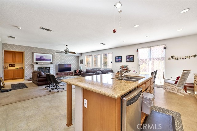 Detail Gallery Image 25 of 68 For 2106 Tangerine, Palmdale,  CA 93551 - 5 Beds | 4 Baths