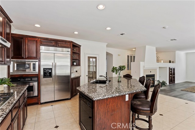 Detail Gallery Image 16 of 44 For 1678 Honors, Corona,  CA 92883 - 4 Beds | 4 Baths