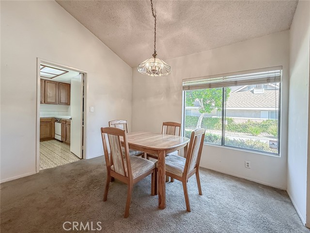 20027 Community Street, Winnetka CA: https://media.crmls.org/medias/da1862ed-bd1c-40d7-9208-93a7539bd1b4.jpg