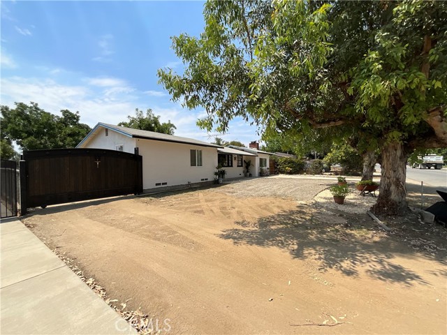 Detail Gallery Image 2 of 22 For 12572 14th St, Yucaipa,  CA 92399 - 2 Beds | 1 Baths