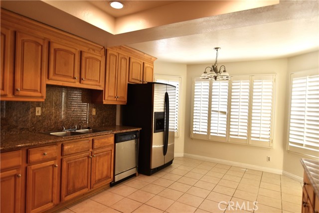 Detail Gallery Image 5 of 16 For 1336 Brookside Ct, Upland,  CA 91784 - 3 Beds | 2 Baths