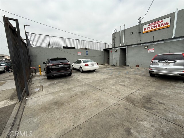 1631 Cordova Street, Los Angeles, California 90007, ,Commercial Sale,For Sale,1631 Cordova Street,CROC24227502