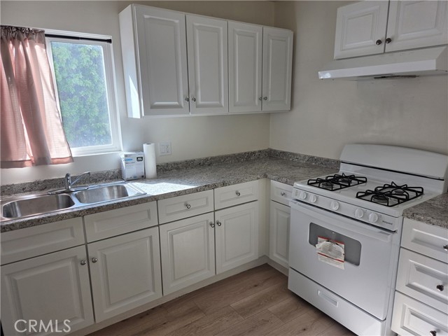 24425 Hawthorne Boulevard, Torrance, California 90505, ,1 BathroomBathrooms,Residential Lease,For Rent,Hawthorne,SB26078783 24425 Hawthorne Boulevard, Torrance, California 90505, ,1 BathroomBathrooms,Residential Lease,For Rent,Hawthorne,SB26078783